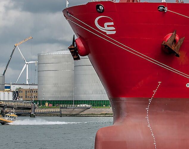 Brandbeveiliging van tankopslag in Port of Amsterdam